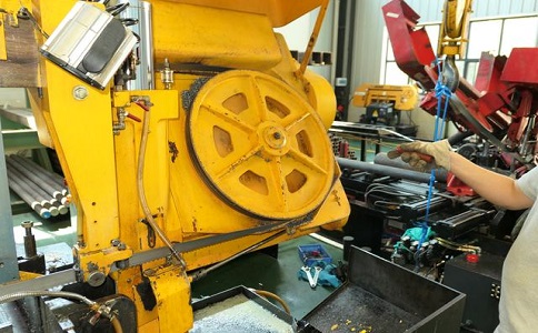 金牛金属带锯床的日常使用和保养注意事项！