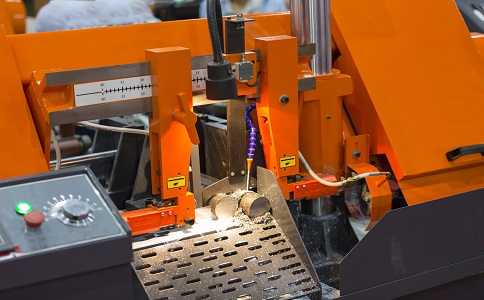 金牛龙门带锯床具备哪些优点？